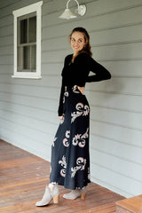 Apian Skirt - Black Paisley